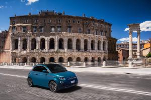 Fiat 500 la Prima 2020 года 